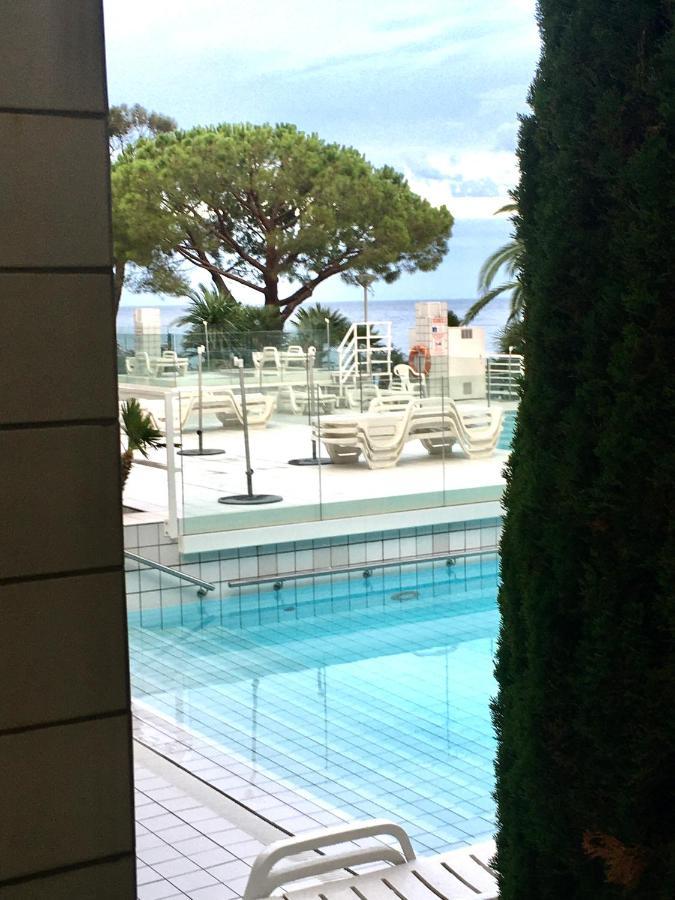 Monaco, Elegant & Quiet Renovated Apartment, In Fontvieille District, With Terrace & Pool, 15Min Walk To F1 Grand Prix Extérieur photo